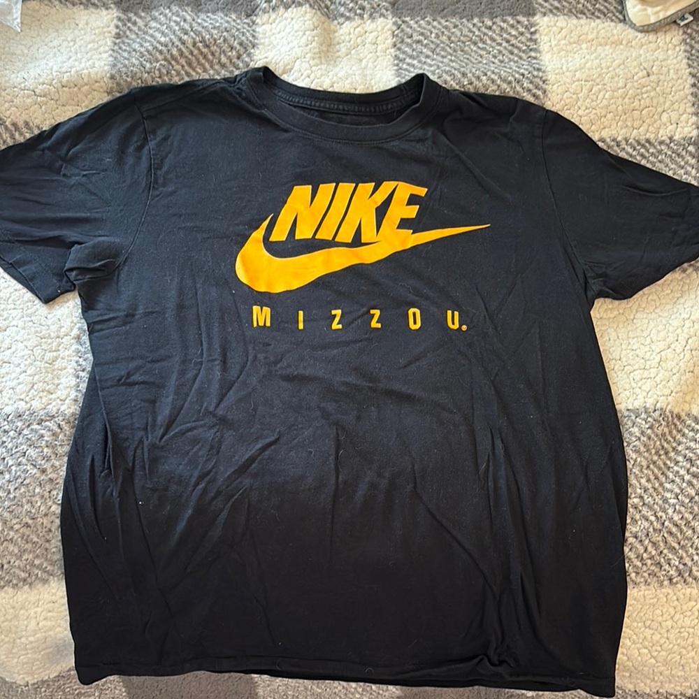 Nike Black and Gold Mizzou Men's Tee